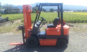 トヨタ　フォークリフト